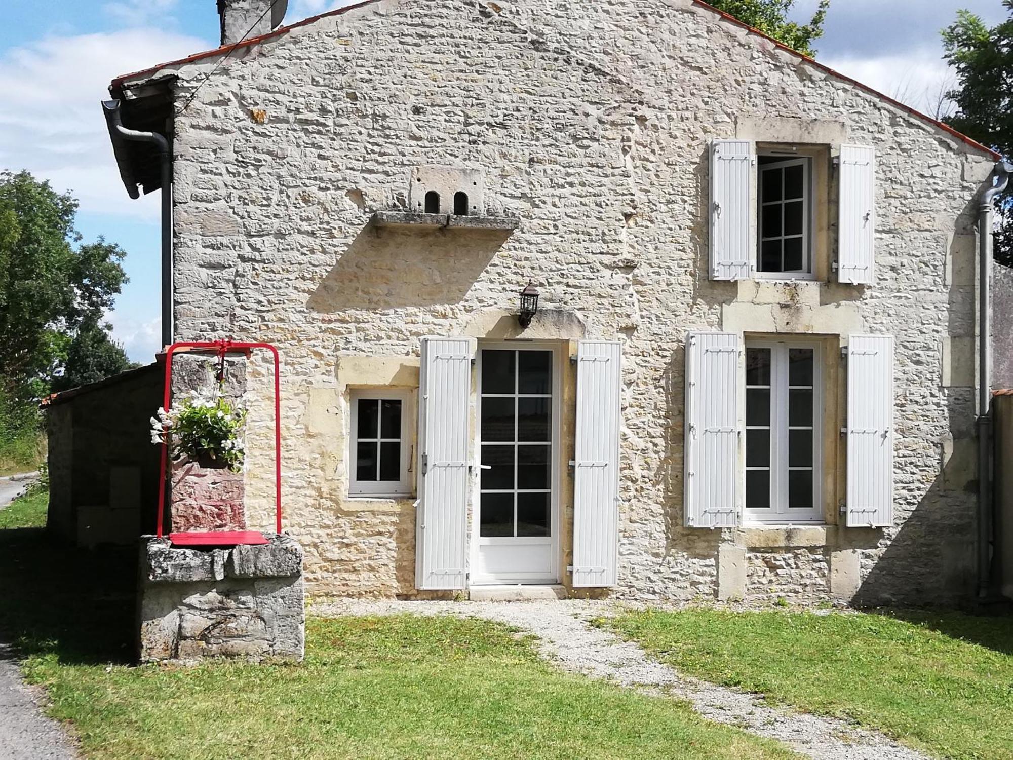 La Petite Maison Matha Екстер'єр фото